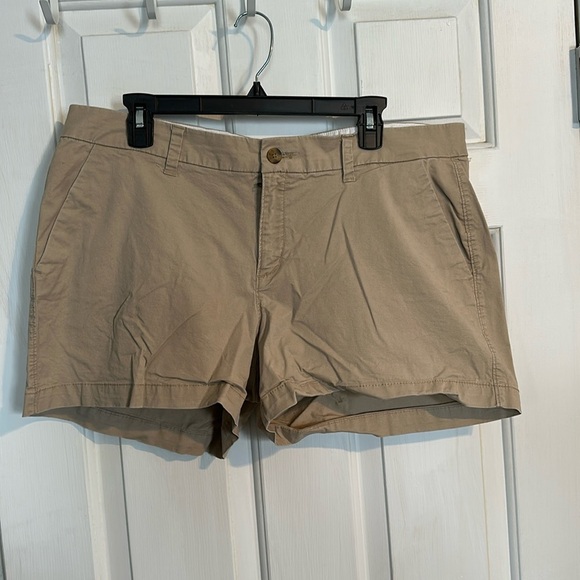 Old Navy Tan Short size 16 - Picture 1 of 3